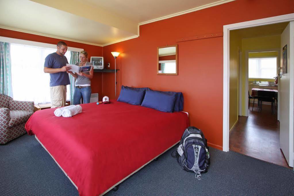 Paihia Ocean Club Hostel Екстериор снимка