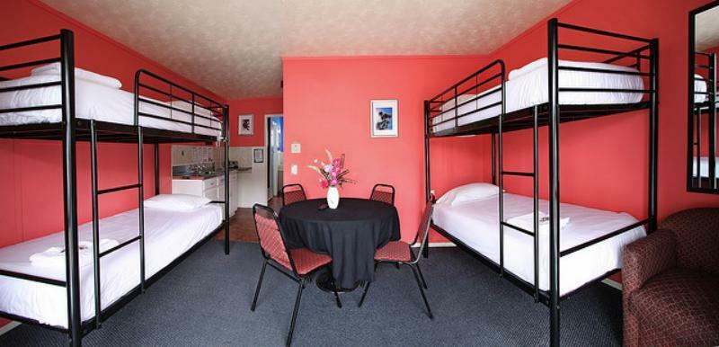 Paihia Ocean Club Hostel Екстериор снимка